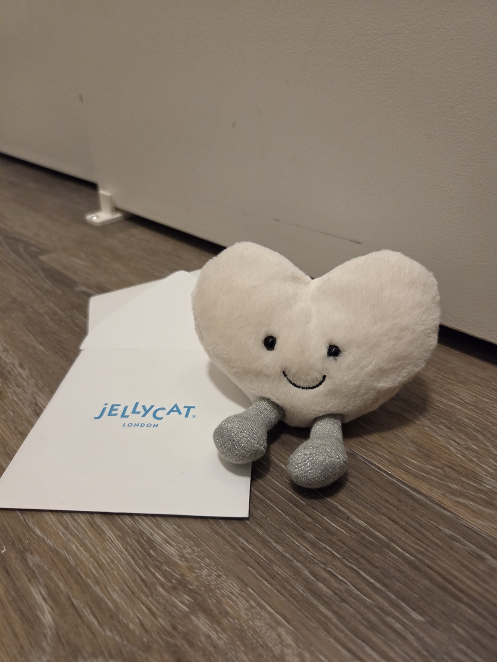 Jellycat RETIRED Cream Heart Plush with Sparkle Legs - Cream BNWOT
